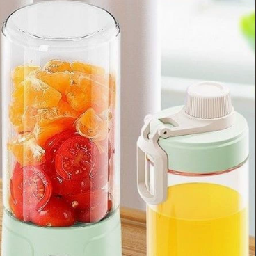 Portable Rechargeable Electric Blender and Juicer